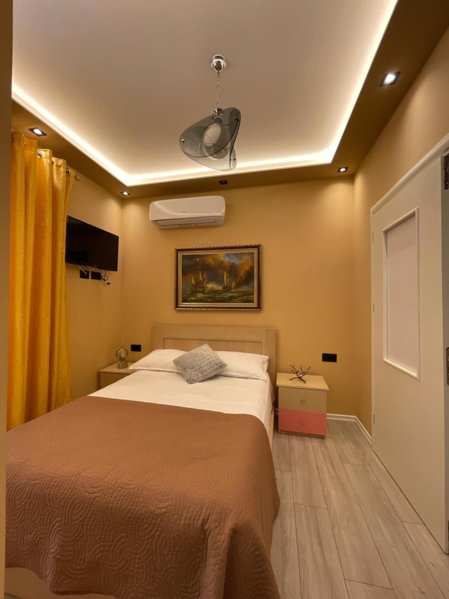 Latifi Guesthouse Gjirokaster Exterior photo